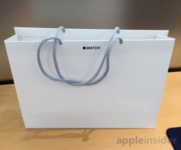 Paper bags to respect the environment: Apple Inc.